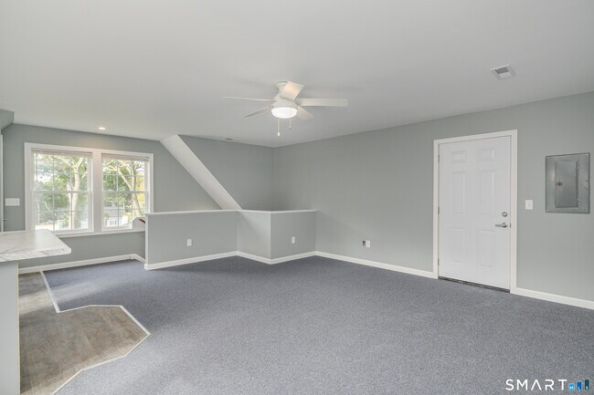 Building Photo - 20 Philo Curtis Rd