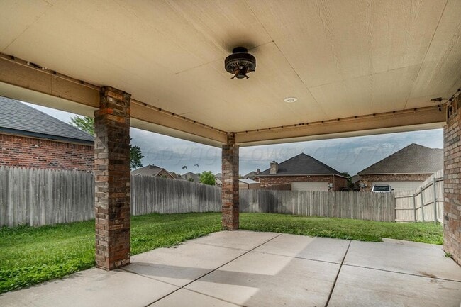 Building Photo - 8003 Manor Haven Ct