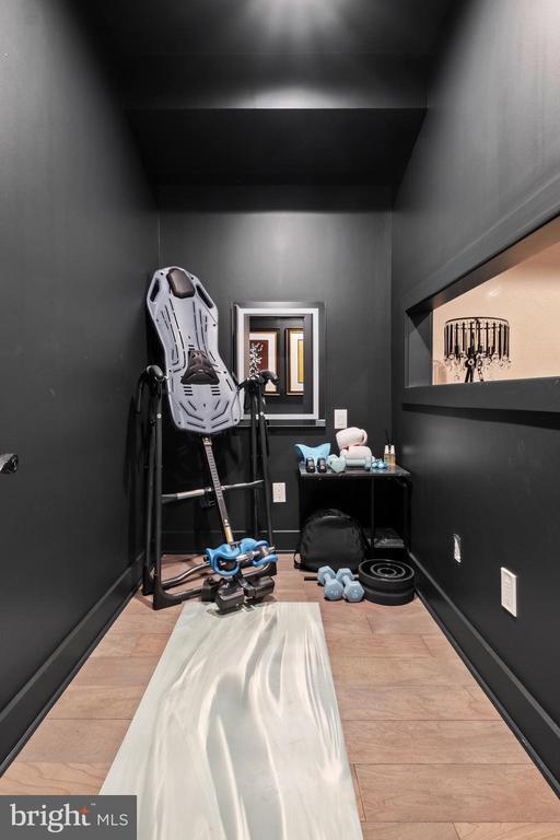 Building Photo - 1121 Earl St