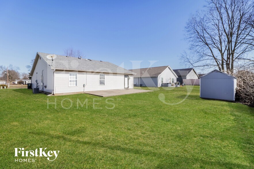 Building Photo - 421 Martin Ave