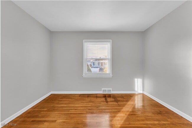 Building Photo - 6306 Westlake Ave