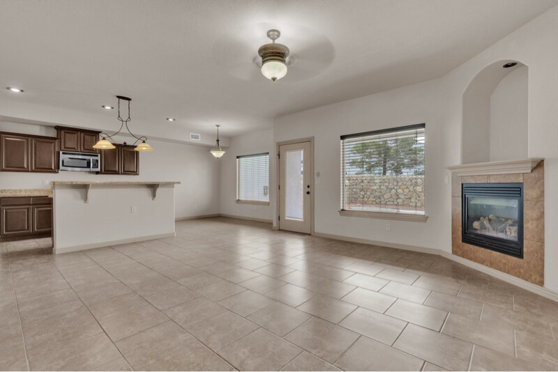 Building Photo - 11714 Dos Palmas Dr