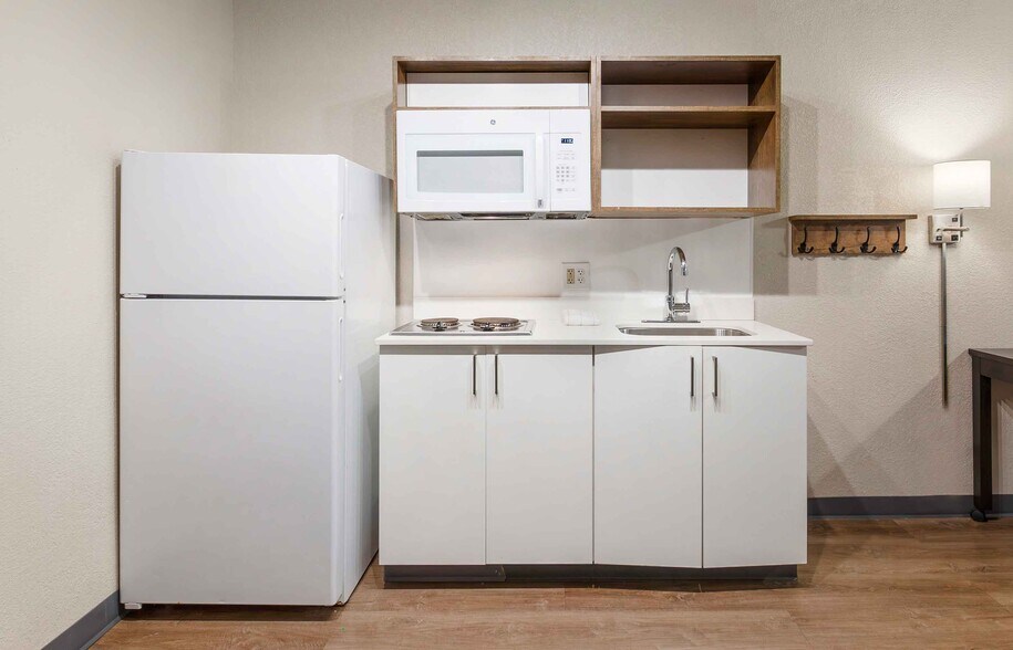 Building Photo - Furnished Studio-Ft. Lauderdale - Cruise Port - Airport