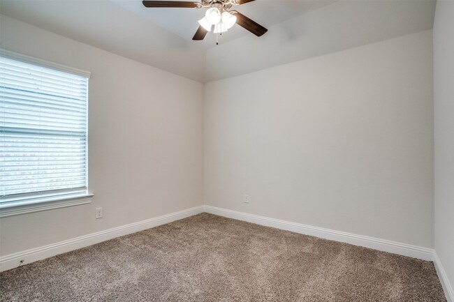 Building Photo - 1304 Wildflower Wy