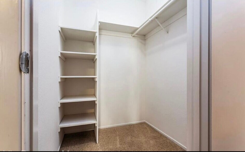 Building Photo - 1670 Clayton Rd