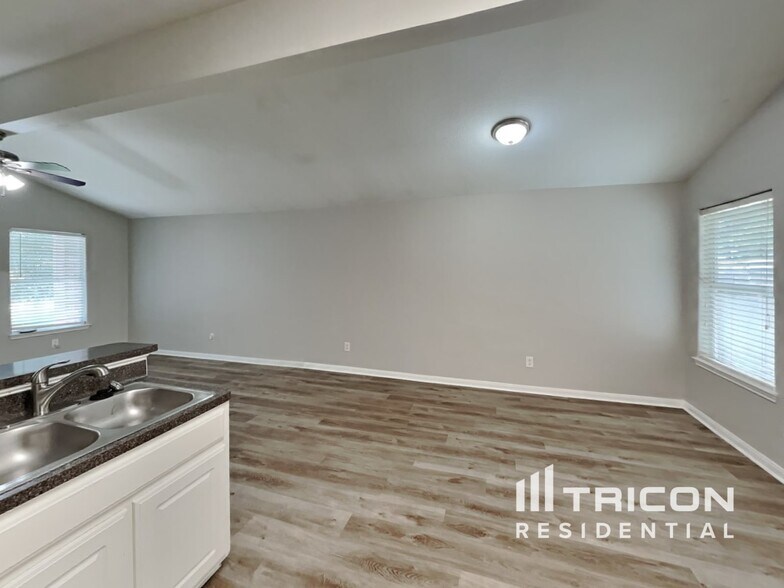 Building Photo - 4335 Nueces River Loop