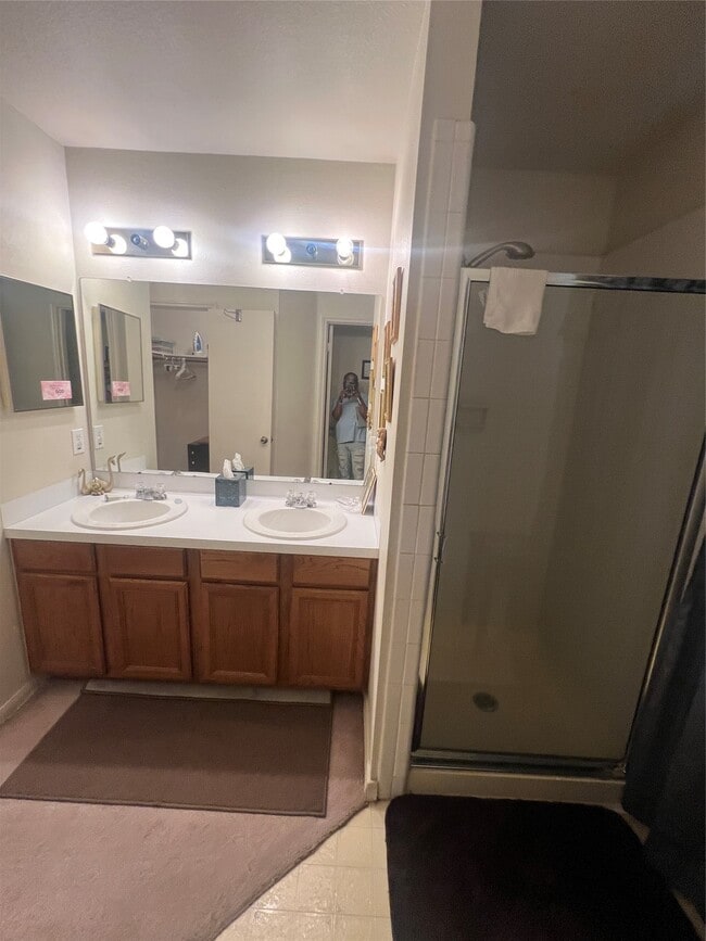 Building Photo - 4710 Salina St