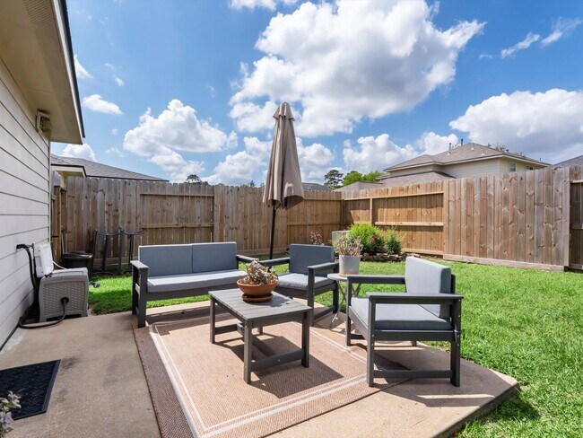 Building Photo - 15811 Sarasam Creek Ct