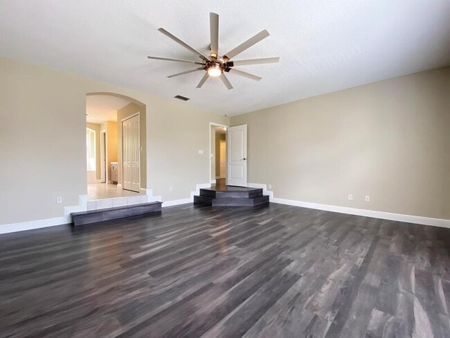 Building Photo - 4115 Andover Cay Blvd