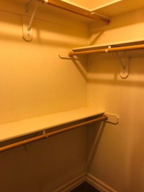 Building Photo - 3Bd/2Ba Single Story House - Available to View!