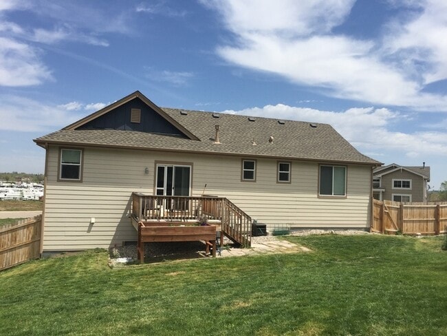 Building Photo - Beautiful 3 Bed/2.5 Bath Home in Loveland