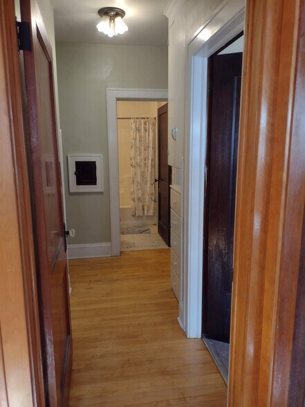 Hallway to bedrooms/bathroom - 1895 Portland Ave