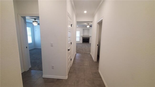 Building Photo - 702 Obsidian Ct