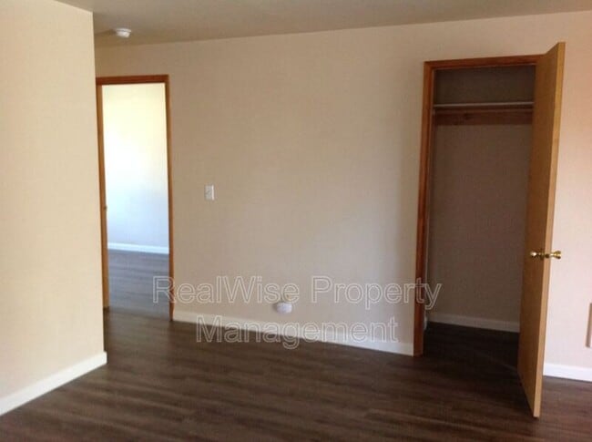 Building Photo - 1339 SW 16th St