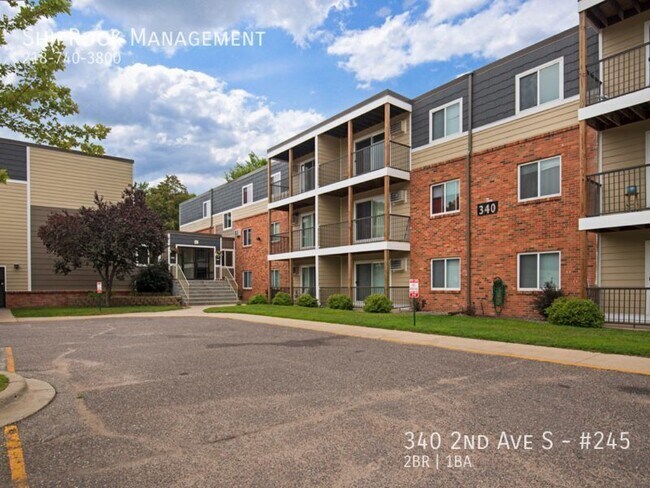 Building Photo - 340 2nd Ave S