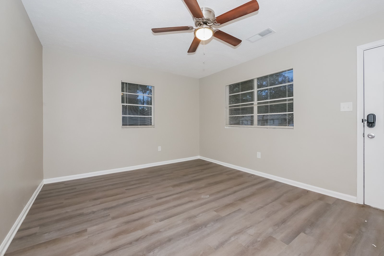 Building Photo - 309 Johns Rd