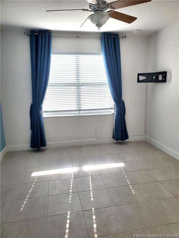 Building Photo - 11681 SW Oceanus Blvd