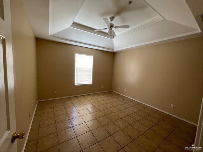 Building Photo - 9 Salvatierra Ave