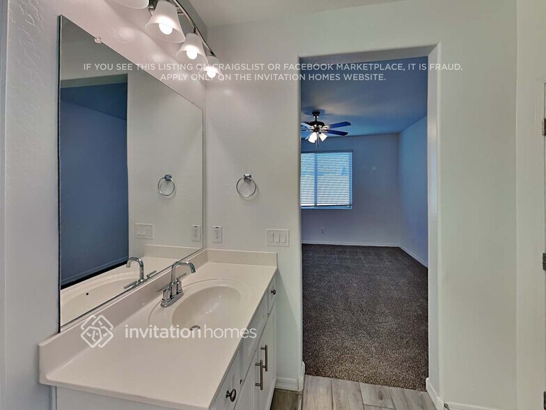 Building Photo - 19856 Exeter Blvd