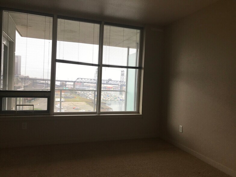 Building Photo - 1515 Dock St