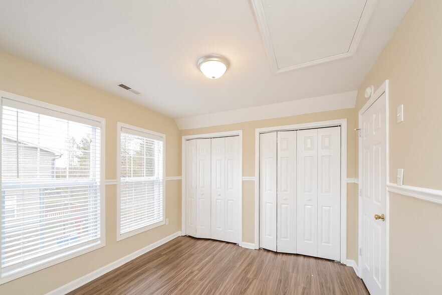 Building Photo - 172 Elisha Creek Dr
