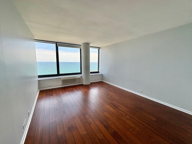Building Photo - 155 N Harbor Dr
