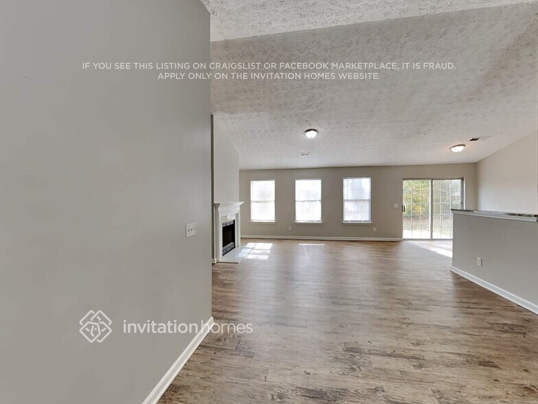 Building Photo - 186 Crestbend Ln