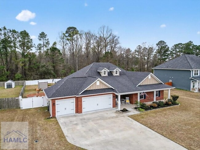 Building Photo - 99 Blueberry Ct NE