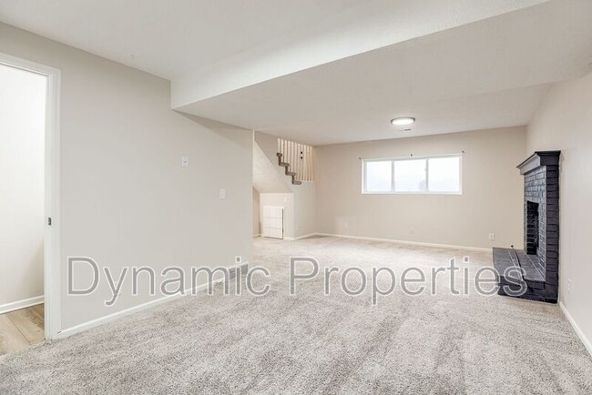 Building Photo - 7926 Primrose Ct