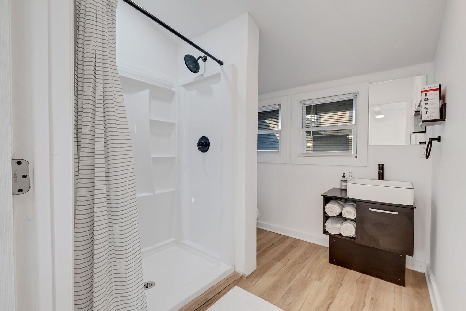 Building Photo - 69B Donelson St