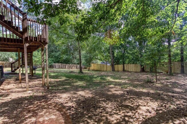 Building Photo - 512 Fieldwood Dr NW