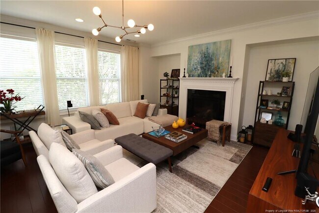 Building Photo - 556 Balsam Fir Dr