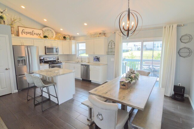 Building Photo - 226 Veneto Dr