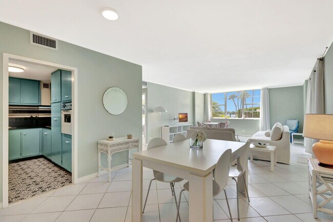 Building Photo - 2800 N Flagler Dr
