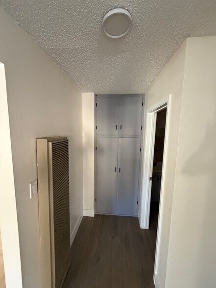 Building Photo - 2150 S San Jacinto Ave