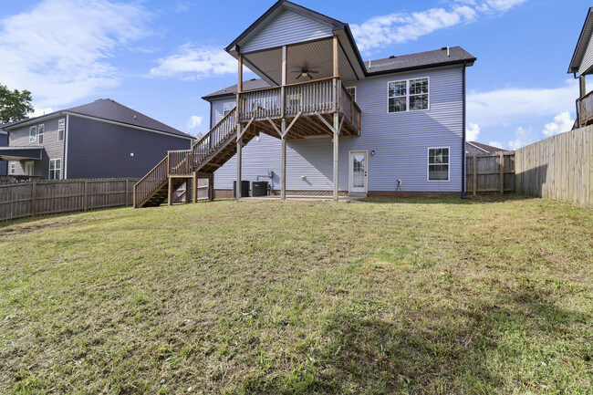 Building Photo - 2588 Hattington Dr