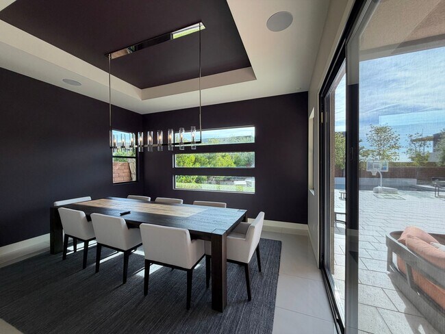 Building Photo - 4 Bed, 4.5 Bath Summerlin Home in The Ridges with Resort-Style Backyard