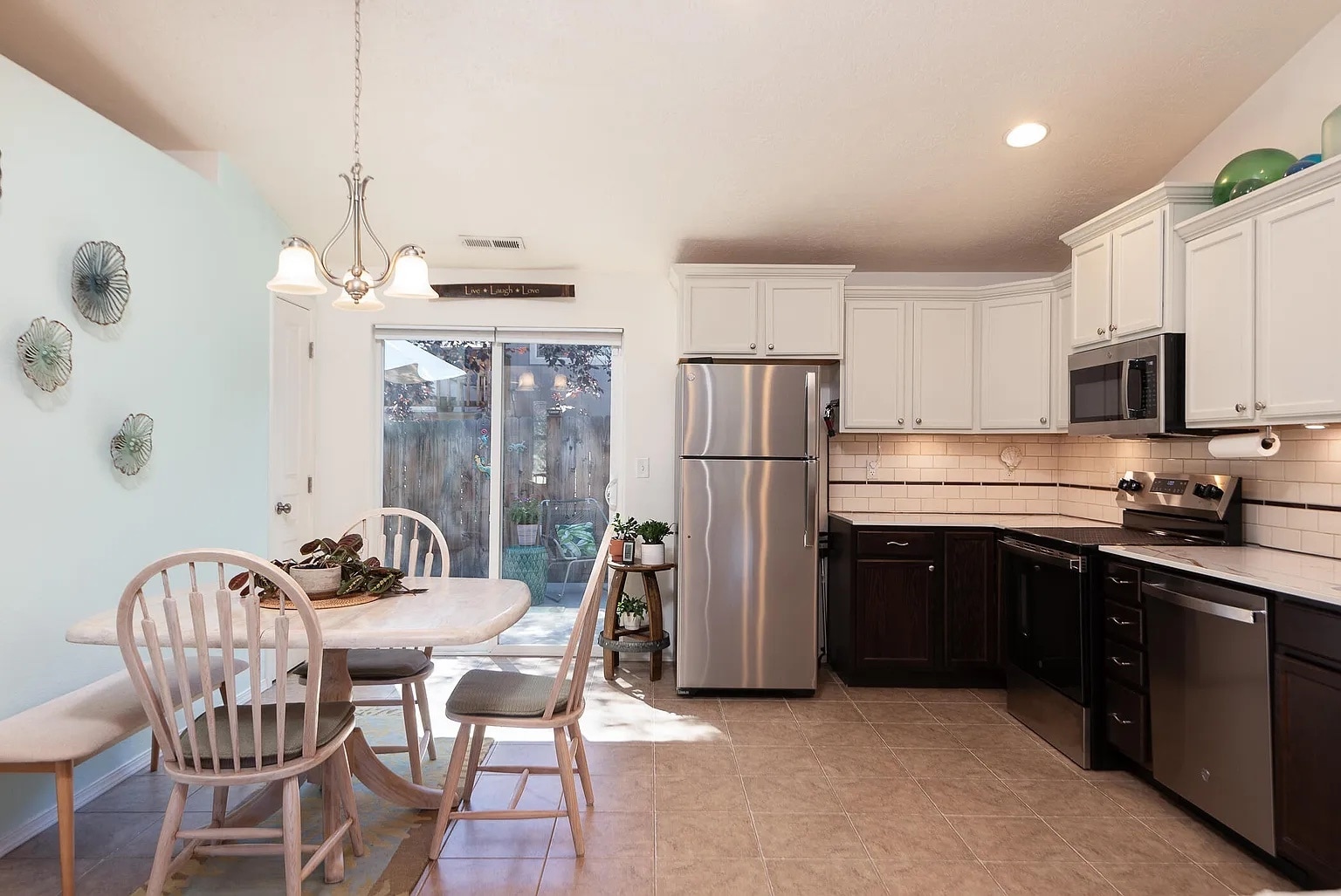 Building Photo - 2807 NE Spring Water Pl