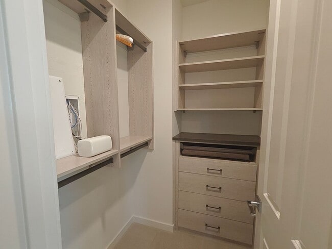 Building Photo - Coming Soon ? Bright, Modern Living in Sunnyvale