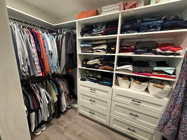 Building Photo - 1703 NE 25th Terrace