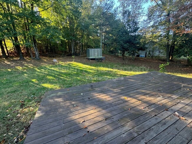 Building Photo - 335 Charlyne Way