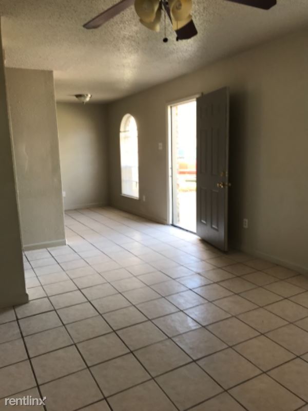 Building Photo - 4 br, 2 bath House - 220 Della Lane