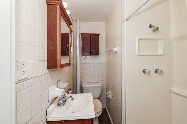 Building Photo - 4009 E 3rd St