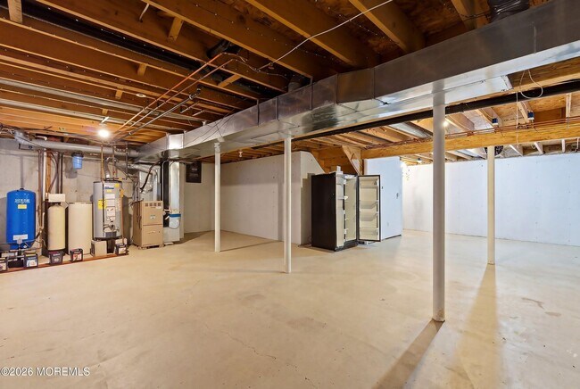 Building Photo - Spacious 3BR Jackson Colonial with Garage