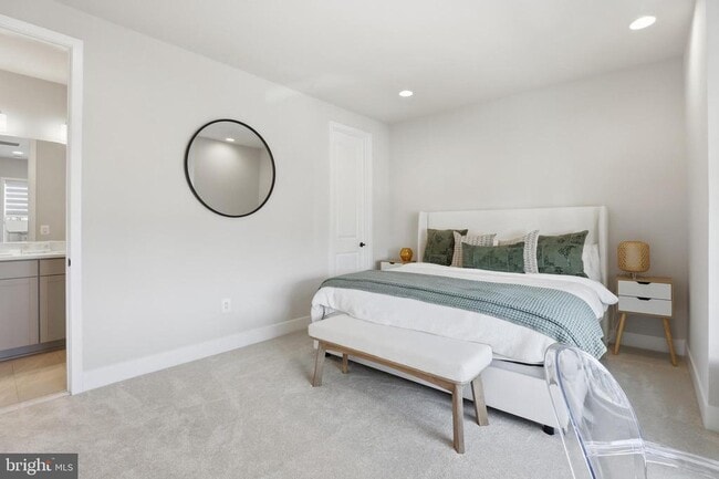 Building Photo - 9725 Lantana Wy