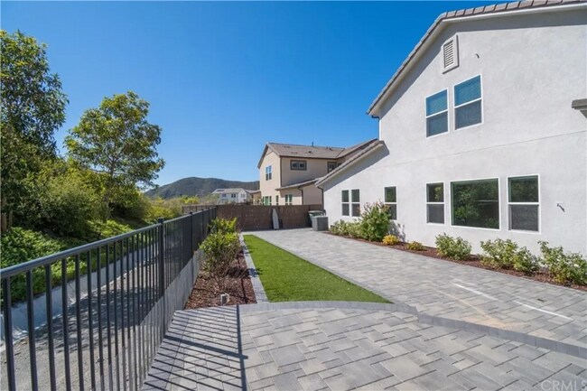 Building Photo - 2754 Overlook Point Dr