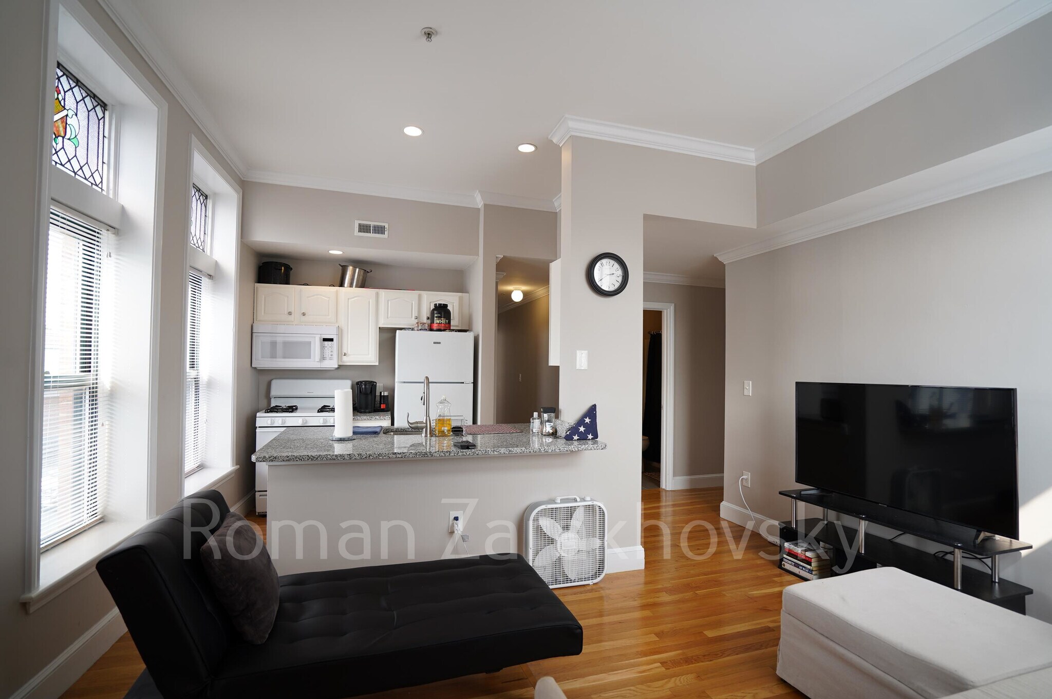 Building Photo - 365 Washington St