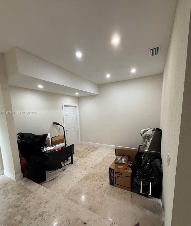 Building Photo - 3227 NE 11th Dr