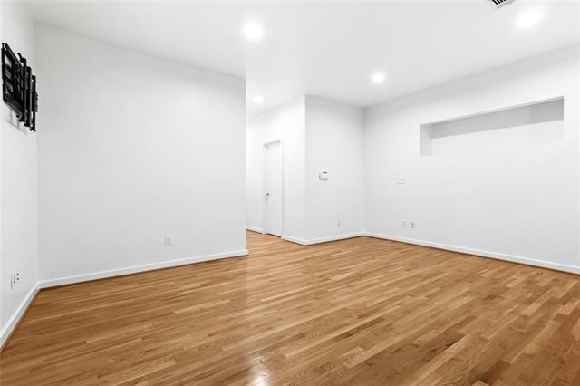 Building Photo - 4022 Travis St