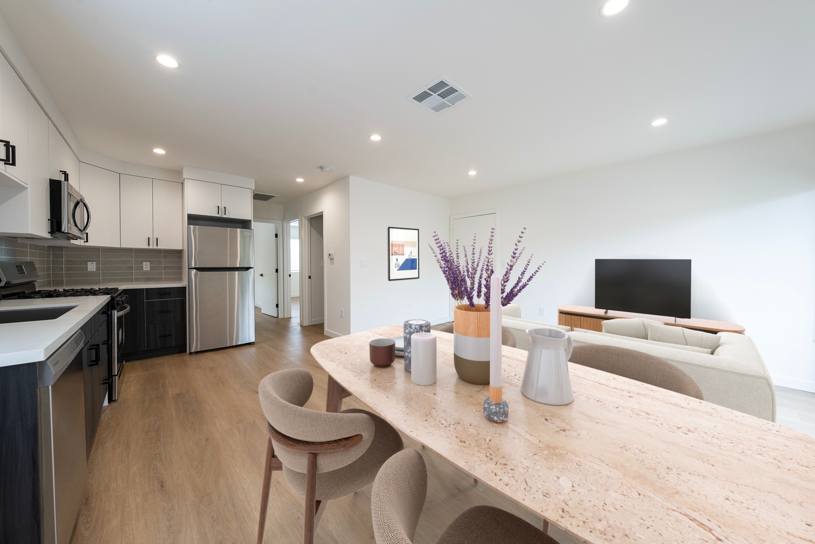 Building Photo - 611 Occidental Blvd